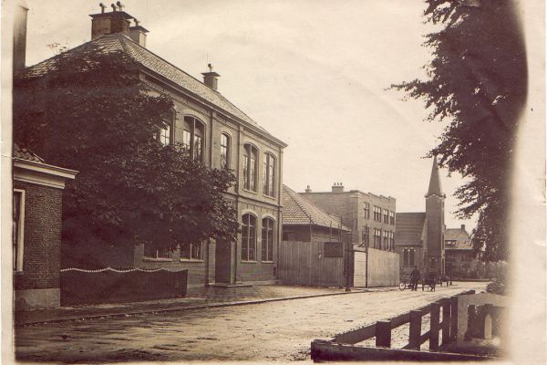 01304-vrieling-jm-haren-kerkstraat-school5B05054A-E1BE-9056-6FCB-3BC76024D6EF.jpg